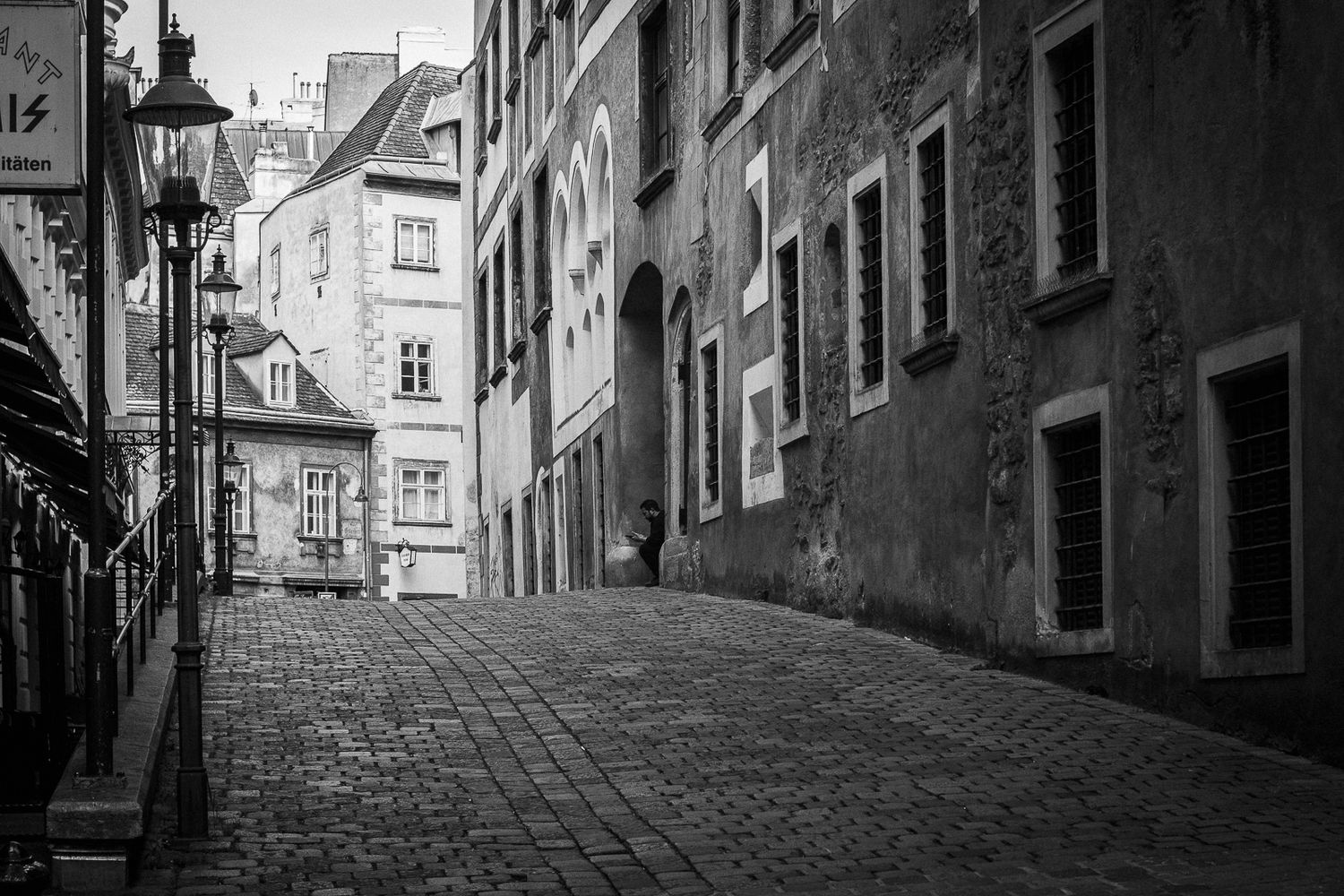 Vienna travel photos, cinematic travel, classic movie style, Vienna snaps, Vienna emotional snaps. 비엔나 여행 사진, 시네마틱 여행, 고전영화스타일, 비엔나 스냅, 비엔나