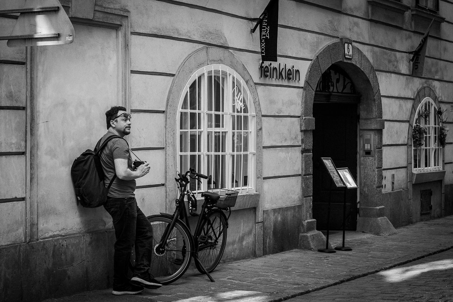 Vienna travel photos, cinematic travel, classic movie style, Vienna snaps, Vienna emotional snaps. 비엔나 여행 사진, 시네마틱 여행, 고전영화스타일, 비엔나 스냅, 비엔나