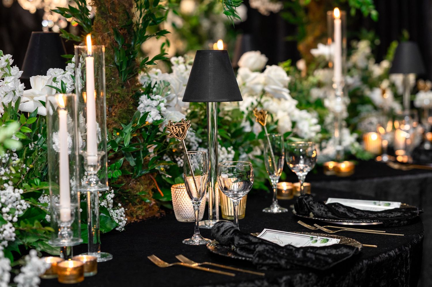 Beautiful table scape photos during the reception, captured by South Florida Luxury wedding photographers.