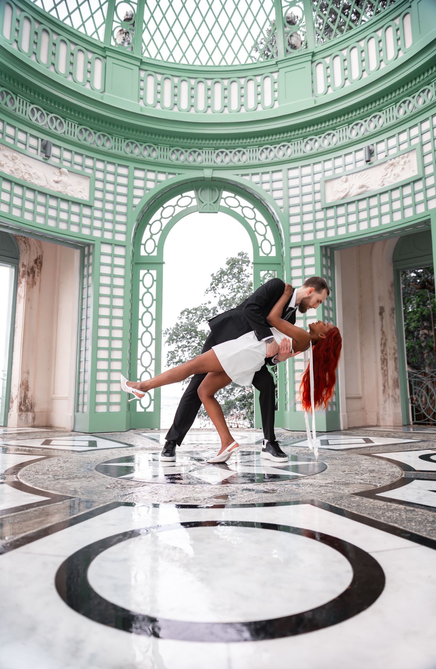 Vizcaya Museum engagement photographers photographed this couple at the venue during their visit to Florida.