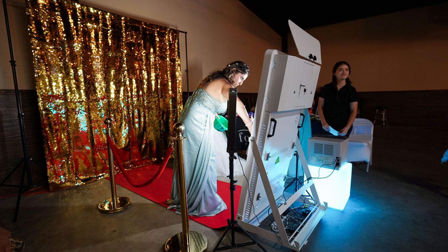 Mirror Photo Booth rental Fort Worth creating personalized event keepsakes with unlimited sessions digital sharing and luxury print quality
