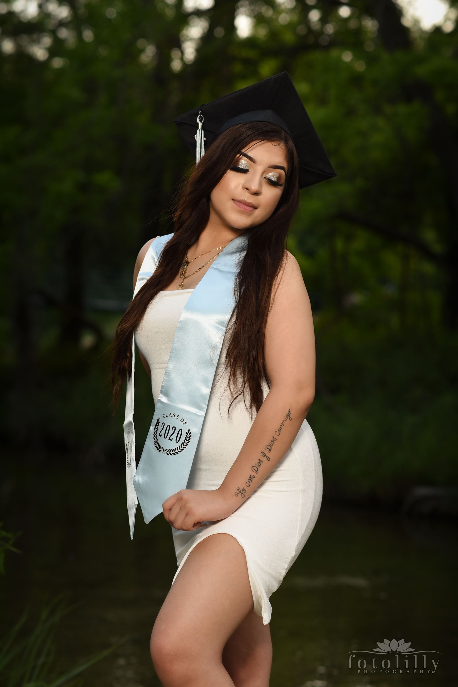 Maritza's Senior Photography Session at Airfield Falls Trails Fort Worth fotolilly photography senior portrait packages