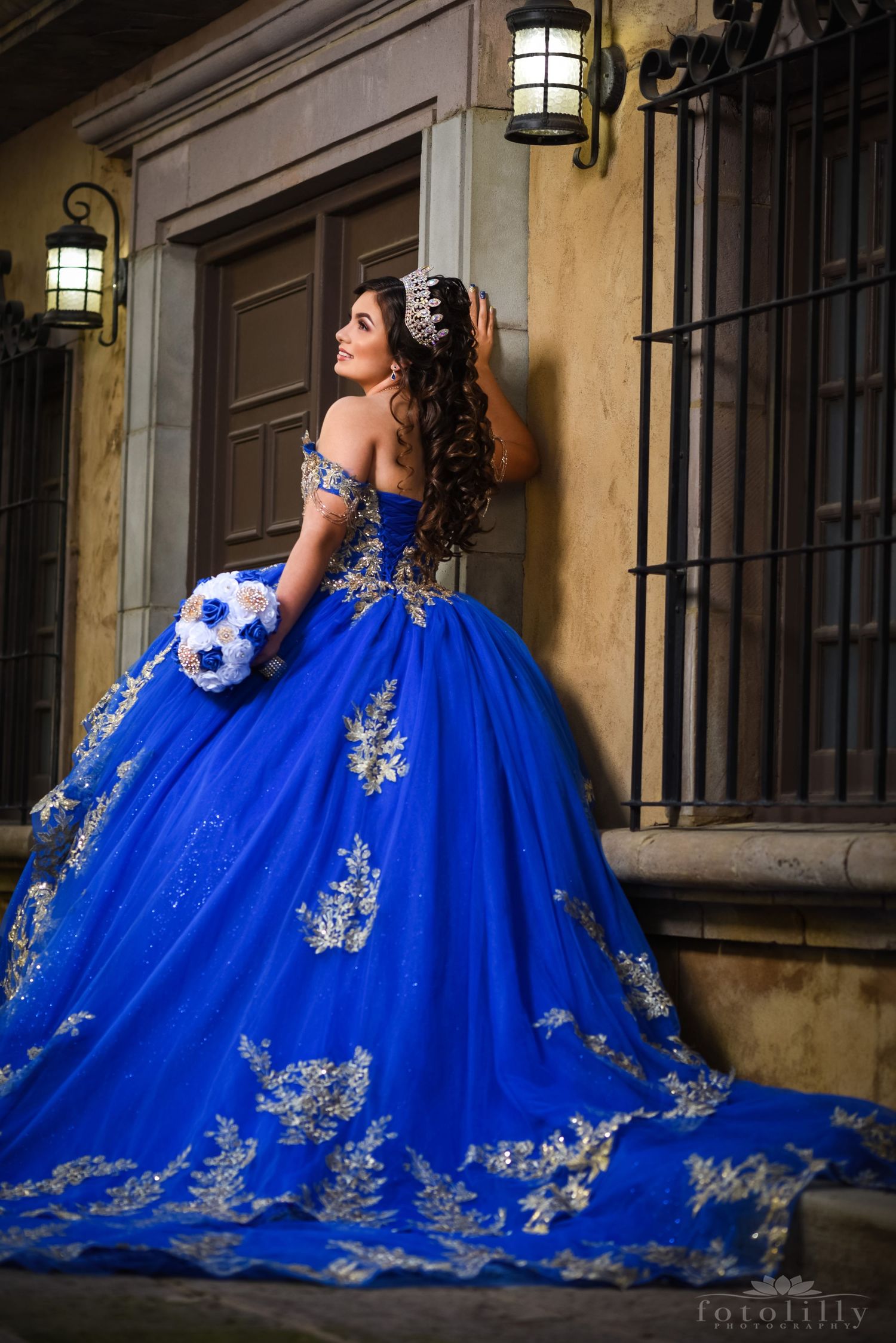 Sesión Save the Date para quinceañeras en DFW incluida en paquetes sin ganchos ni sesiones gratis con condiciones ocultas
