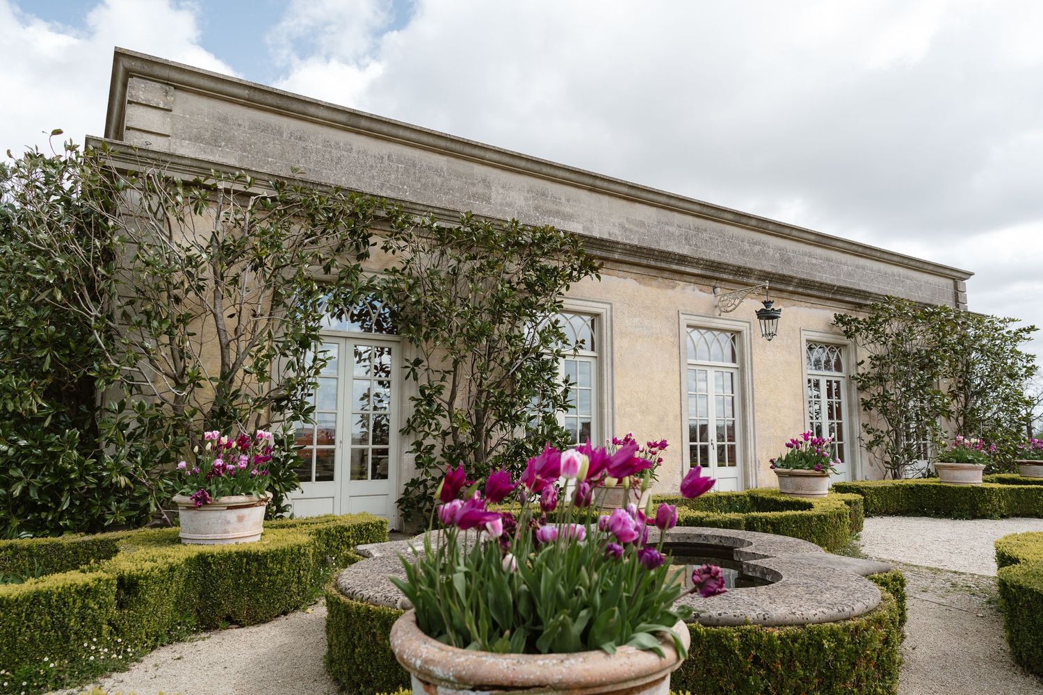 Luxury Wedding Venue Euridge Manor in the Cotswolds. Destination Wedding Photographer. Candid, Relaxed, Modern, Emotive.