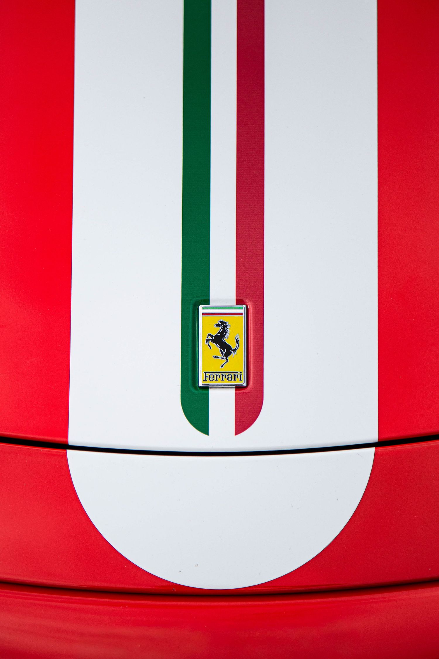 Ferrari emblem and stripe on a 430 Stradale photographed by Miles Butler.