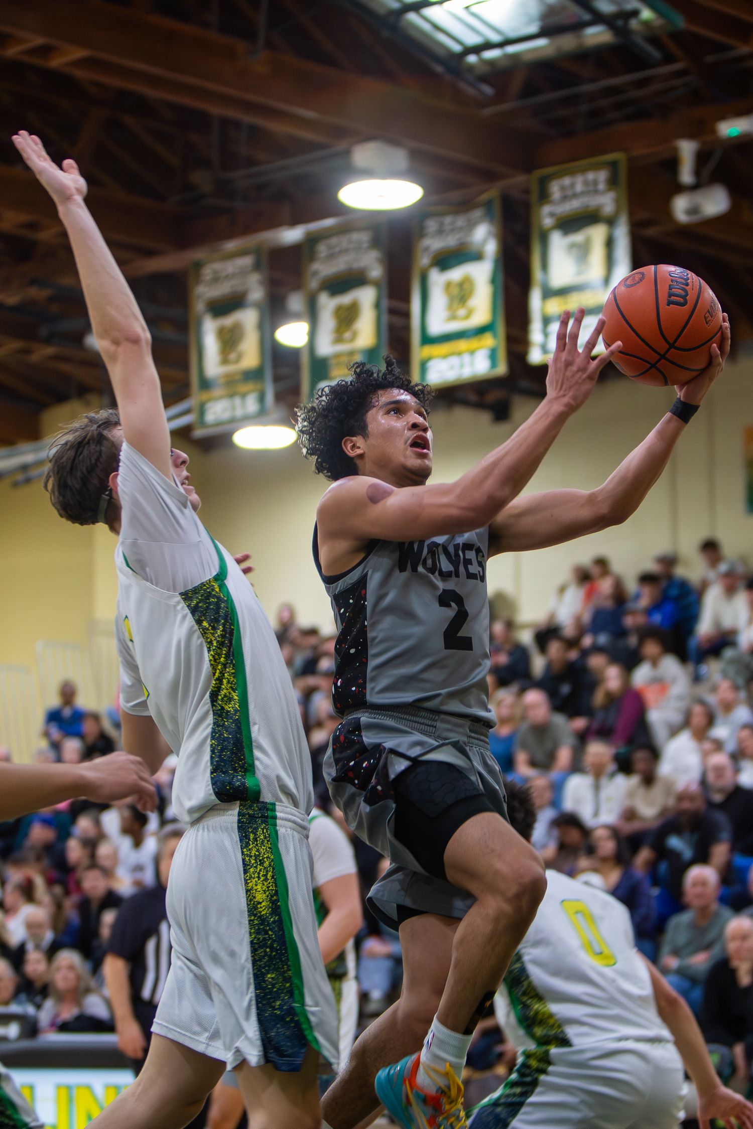 West Linn Lions Basketball competes against Tualatin High School