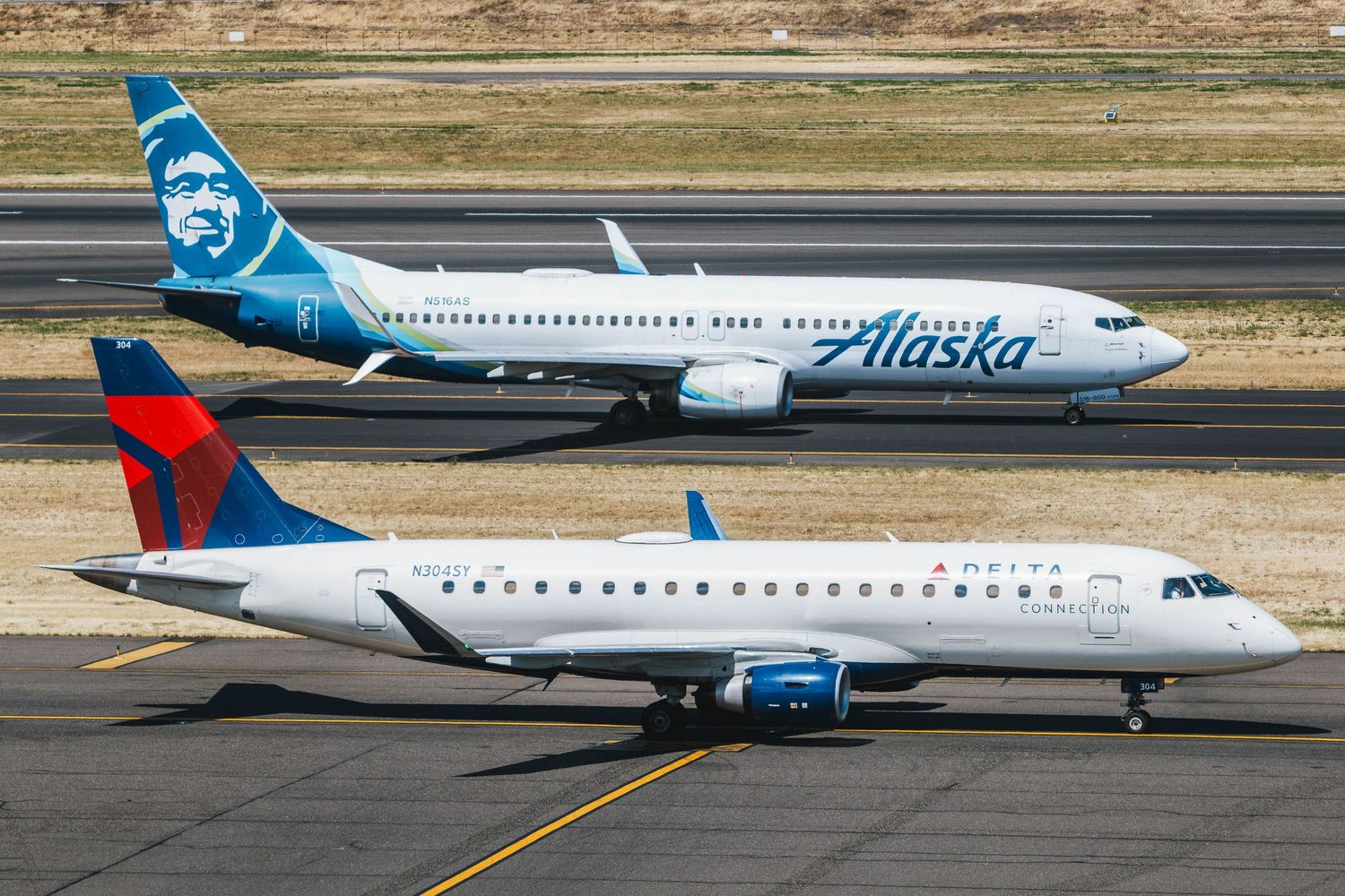 Plane Spotting Photography at Portland International Airport.