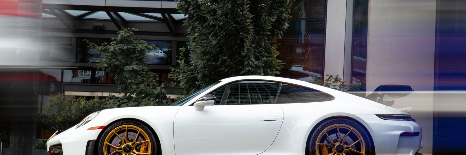 992.2 Porsche 911 GT3 in white