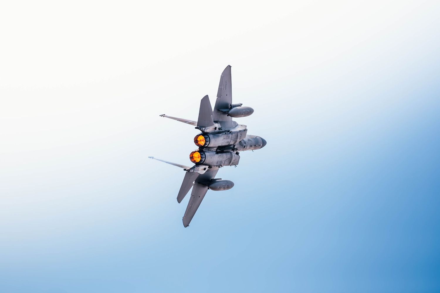 F-15 Eagle performs low flyby at the 2026 McMinnville Air Show in McMinnville Oregon.
