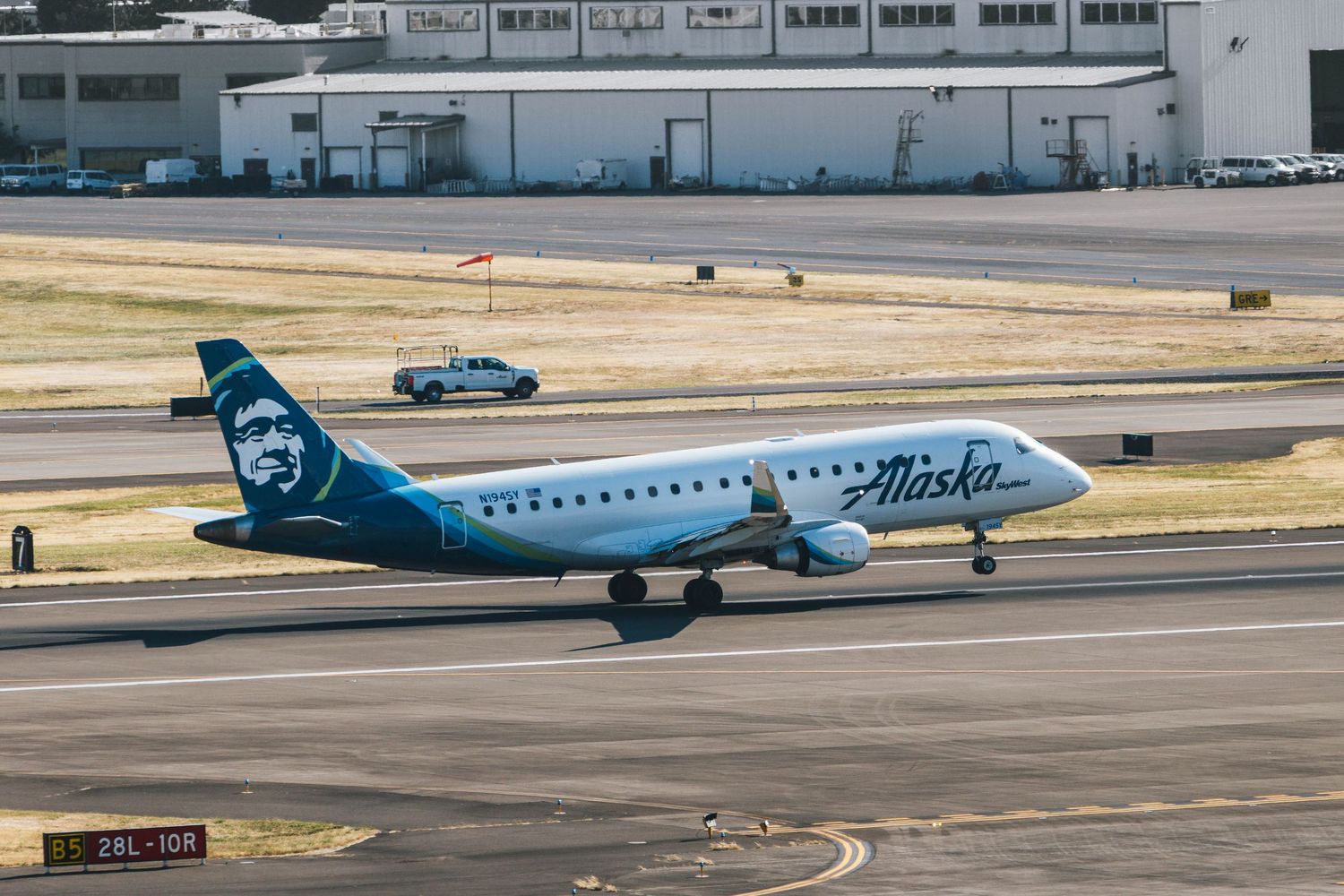 Plane Spotting Photography at Portland International Airport.