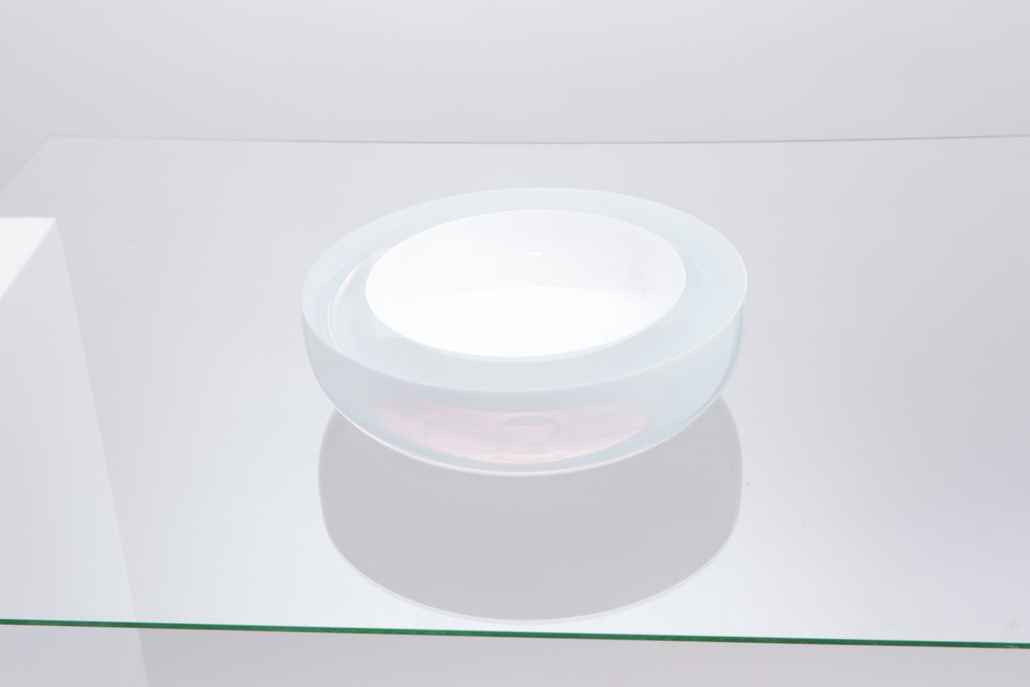 Glass bowl