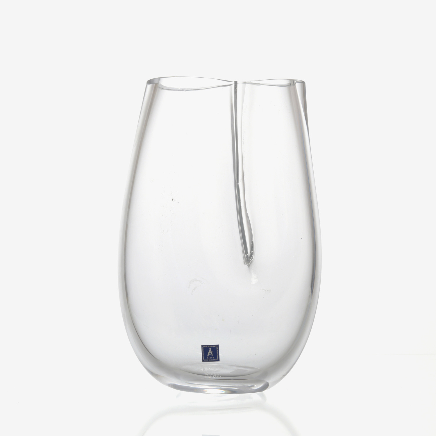 Transparent glass vase