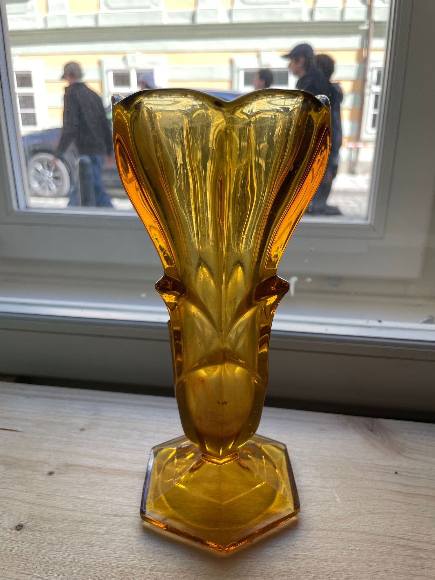 Glass vase in the mobile phone photo