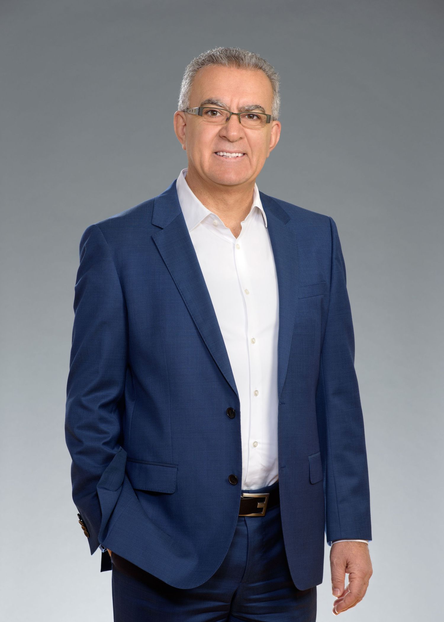 Professional headshot photography St. Pete FL — jewelry designer, studio portrait