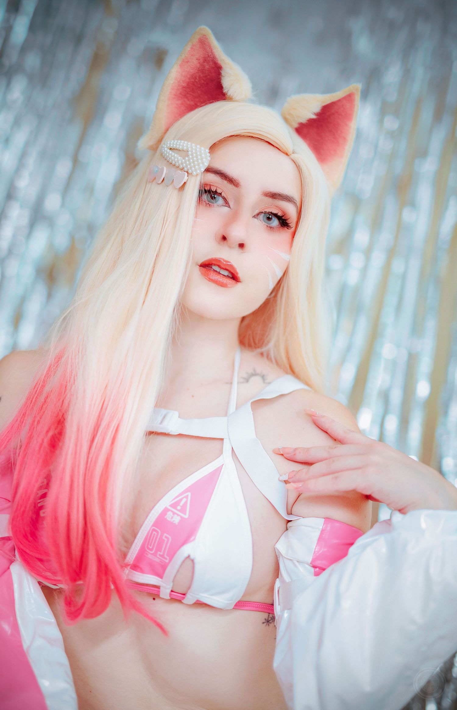 Cosplay Ahri League of Legends, set Ko-Fi, photo à Toulon, photographe capture style et costume.