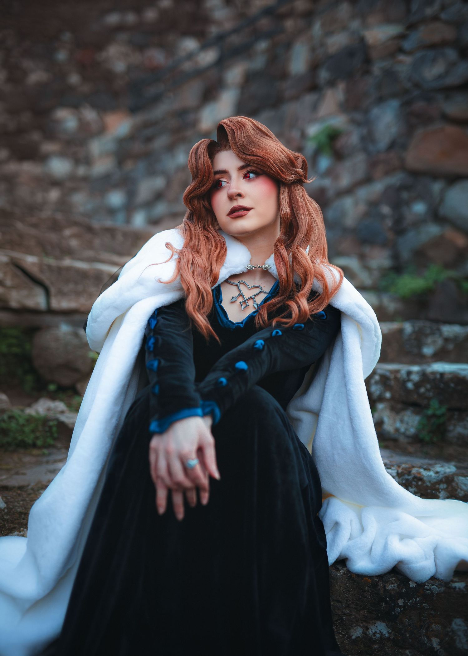 Cosplay Lenore Castlevania, photo à Toulon, photographe met en valeur costume et ambiance gothique.