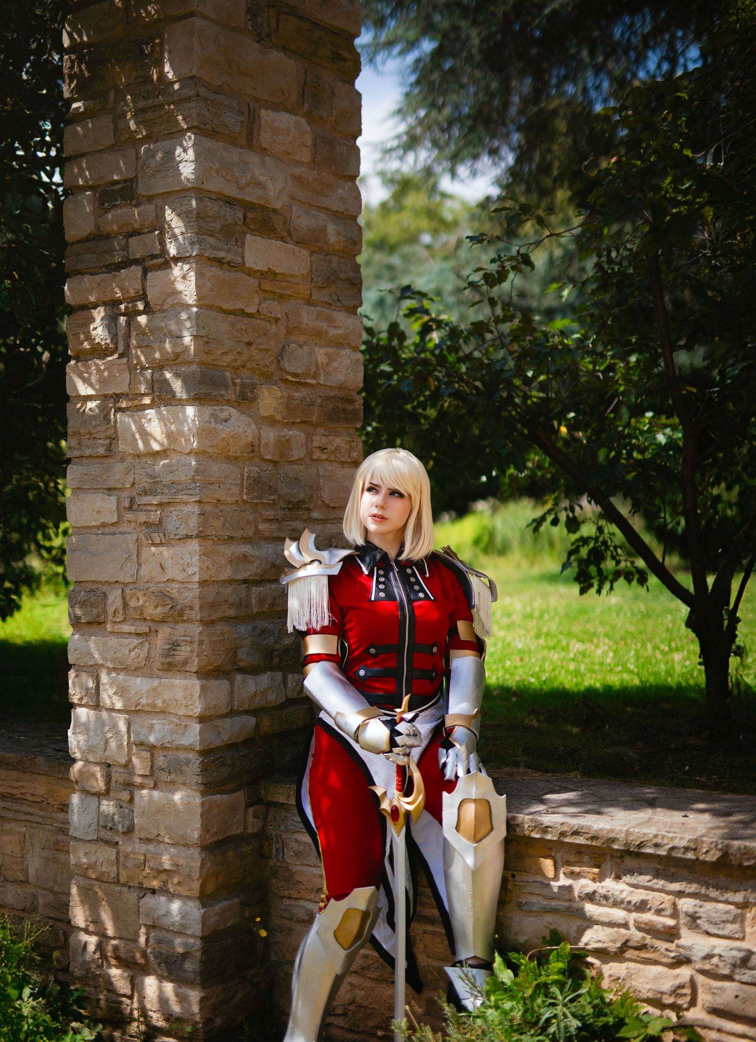 Cosplay Solo Leveling, photo à Toulon, photographe immortalise personnages et univers fantasy.