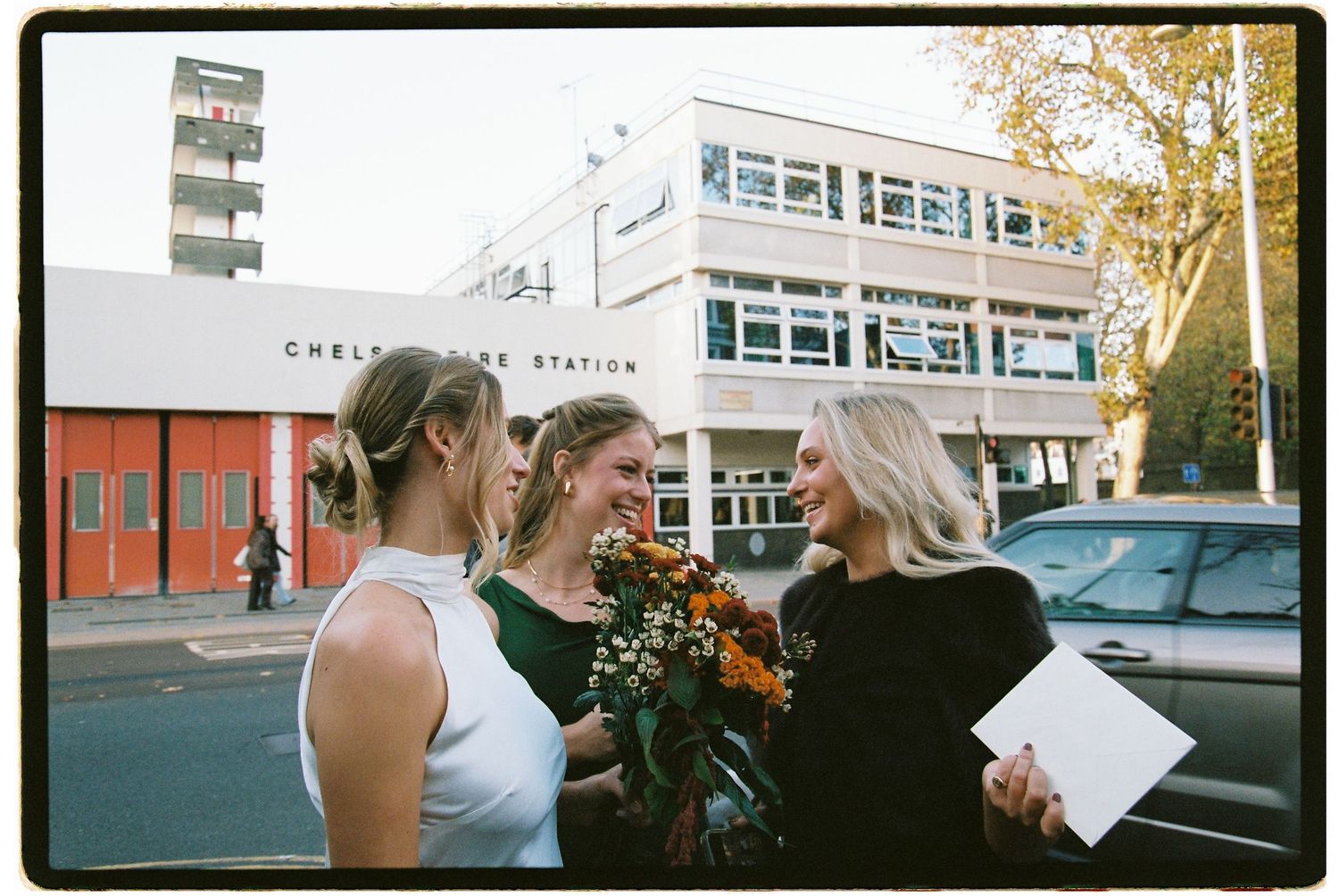 Surrey & Hampshire based photographer Megan Elizabeth, creates timeless wedding photographs inspired by nostalgia, quiet moments, 35mm film