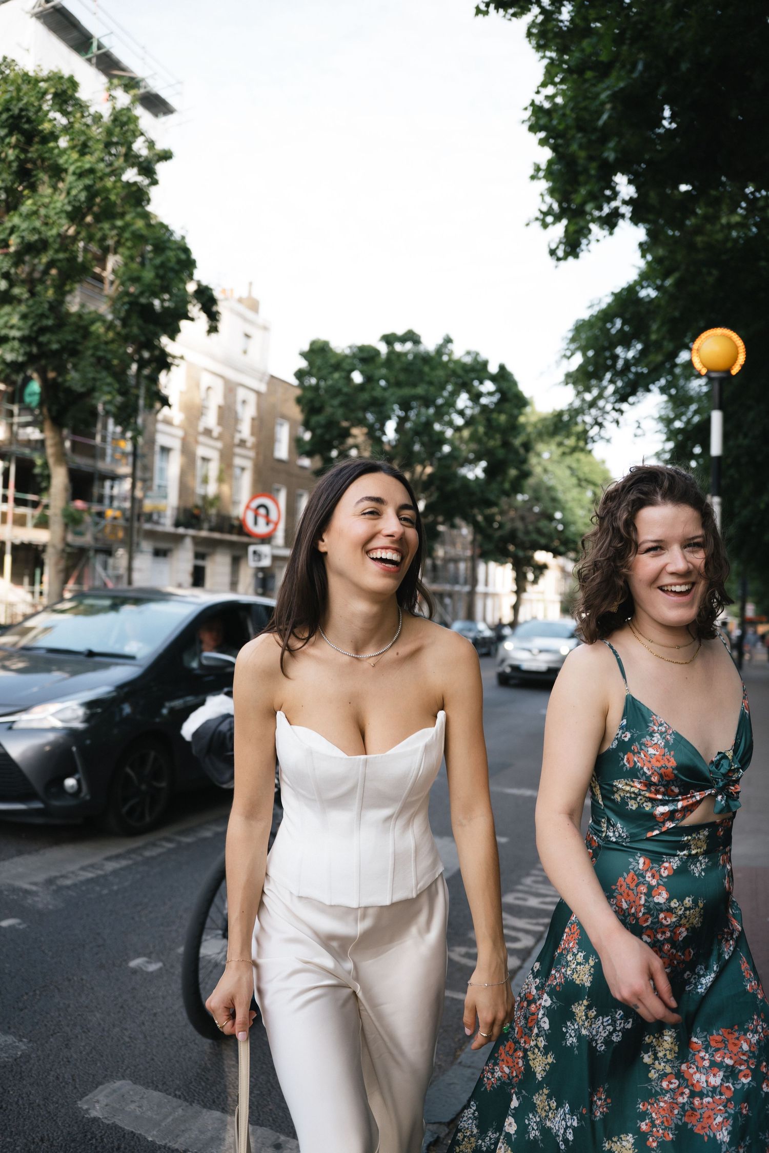 Surrey & Hampshire based photographer Megan Elizabeth, creates timeless wedding photographs inspired by nostalgia, quiet moments and genuine