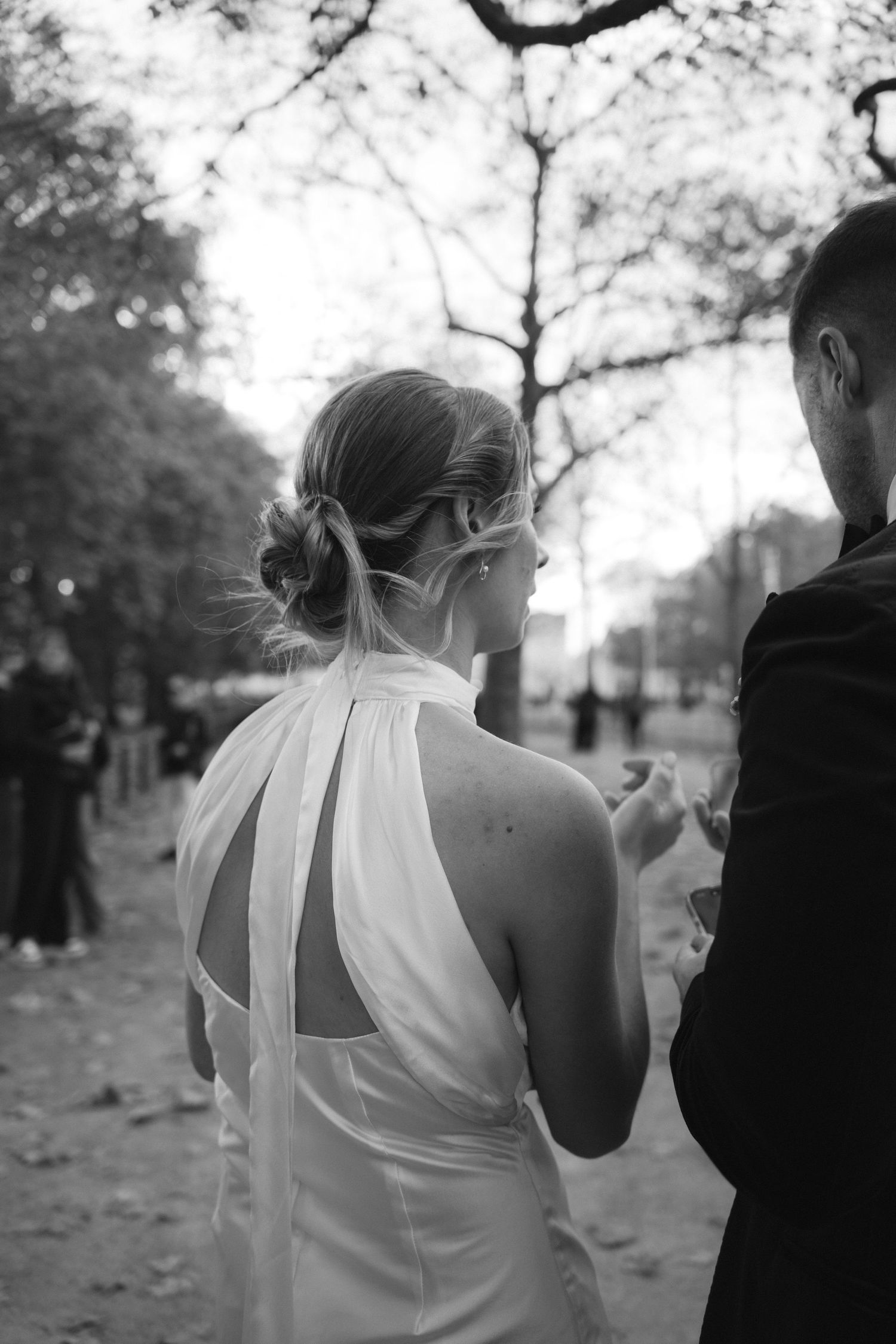 Surrey & Hampshire based photographer Megan Elizabeth, creates timeless wedding photographs inspired by nostalgia, quiet moments and genuine