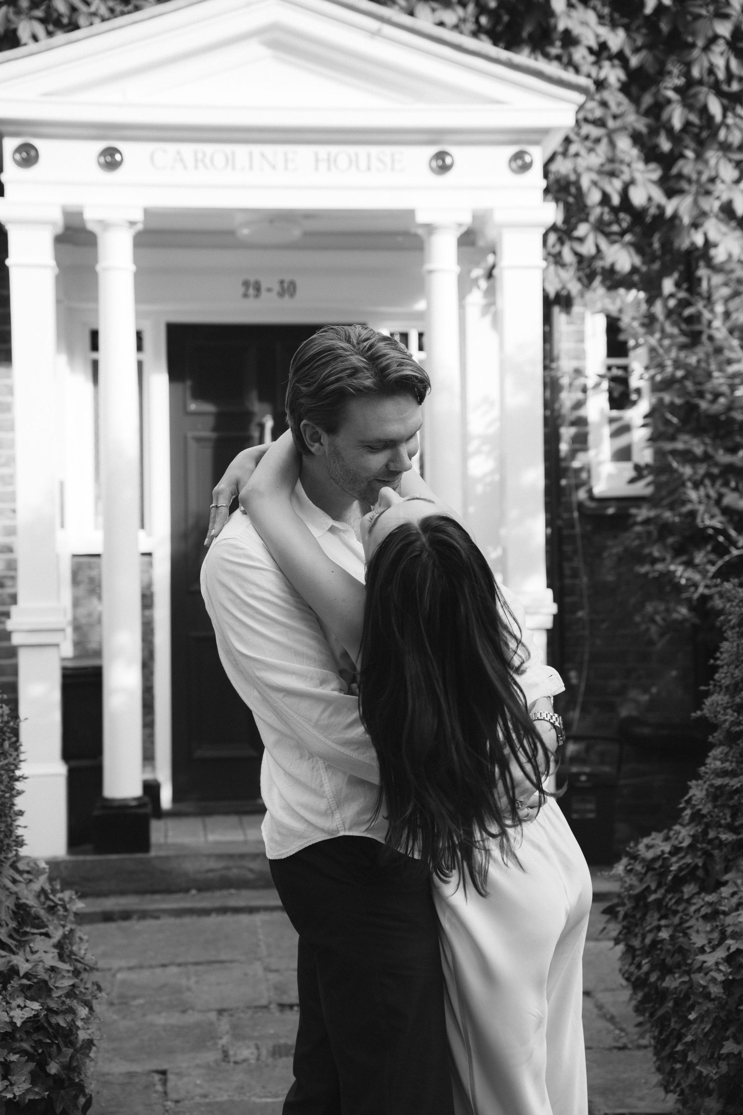 Surrey & Hampshire based photographer Megan Elizabeth, creates timeless wedding photographs inspired by nostalgia, quiet moments and genuine