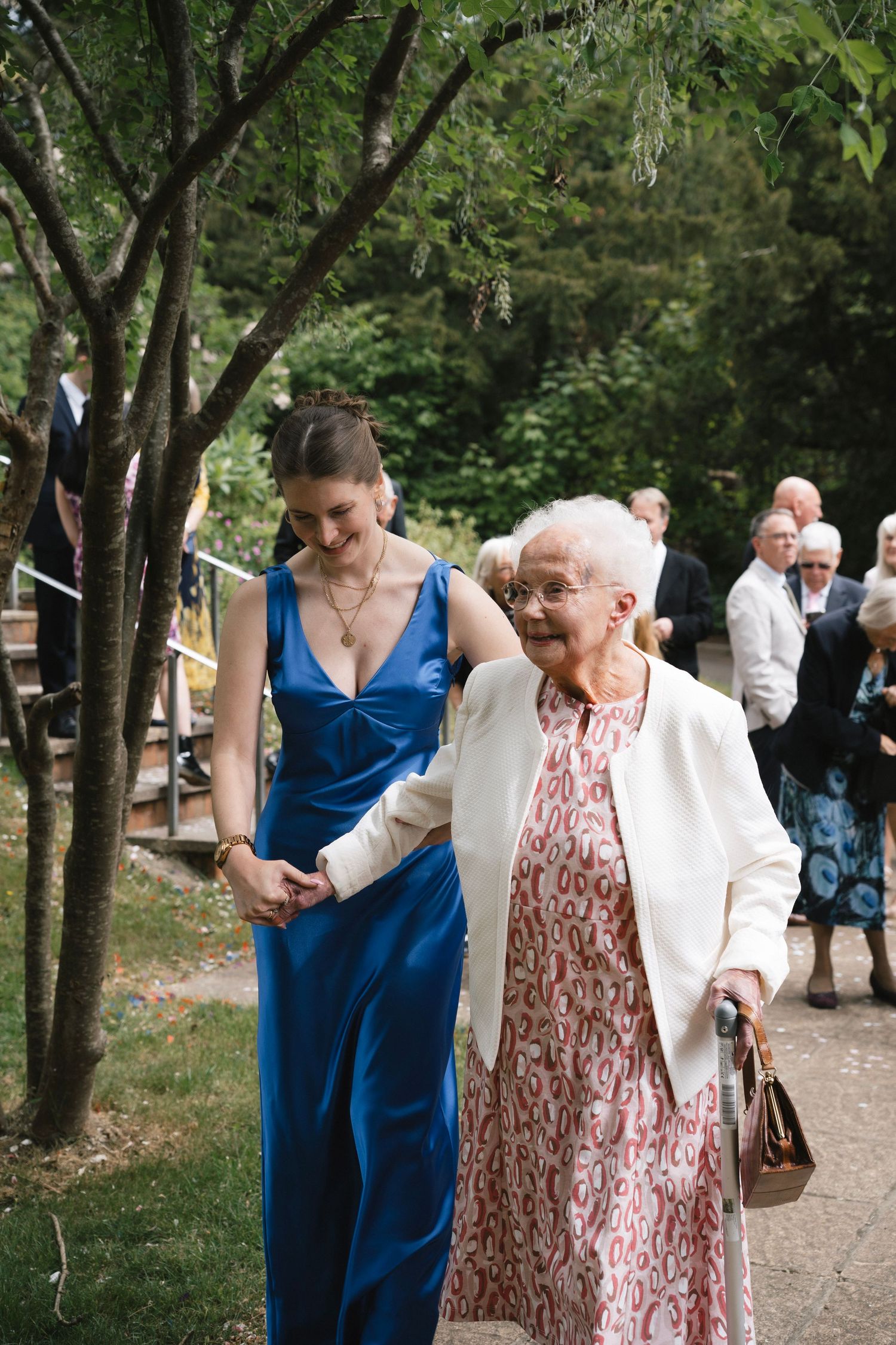 Surrey & Hampshire based photographer Megan Elizabeth, creates timeless wedding photographs inspired by nostalgia, quiet moments and genuine
