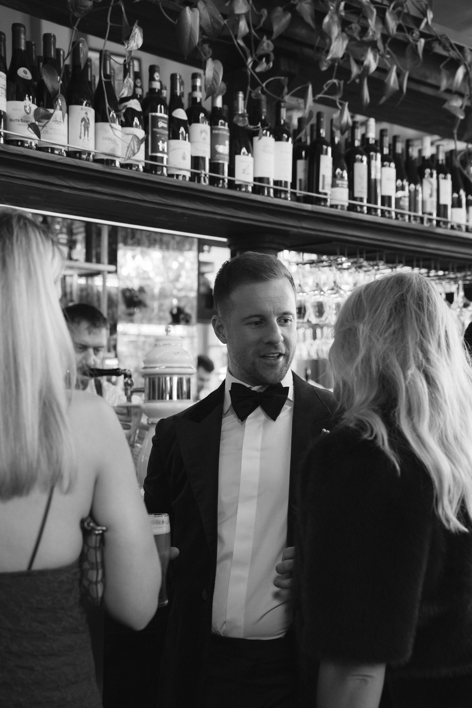 Surrey & Hampshire based photographer Megan Elizabeth, creates timeless wedding photographs inspired by nostalgia, quiet moments and genuine