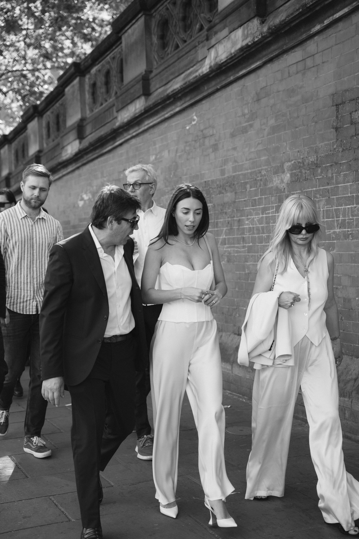 Surrey & Hampshire based photographer Megan Elizabeth, creates timeless wedding photographs inspired by nostalgia, quiet moments and genuine