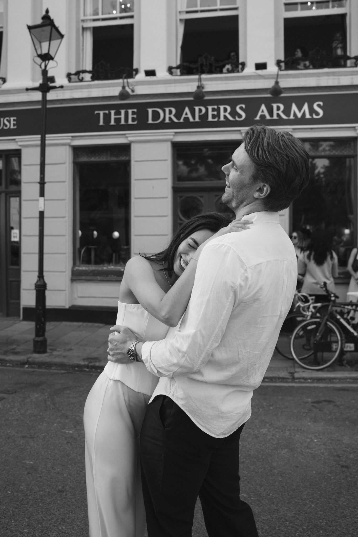 Surrey & Hampshire based photographer Megan Elizabeth, creates timeless wedding photographs inspired by nostalgia, quiet moments and genuine