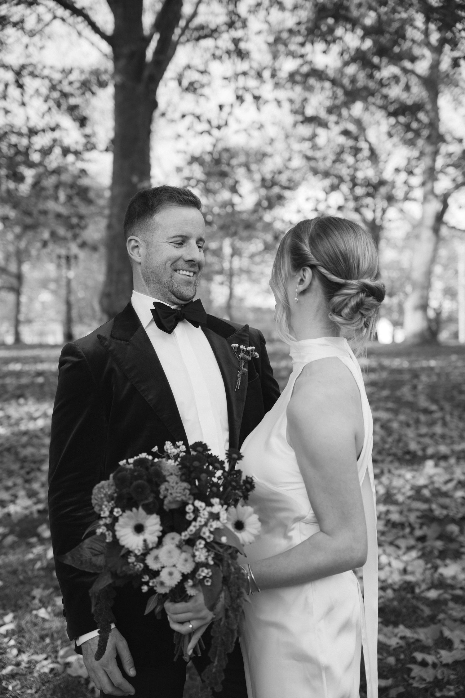 Surrey & Hampshire based photographer Megan Elizabeth, creates timeless wedding photographs inspired by nostalgia, quiet moments and genuine