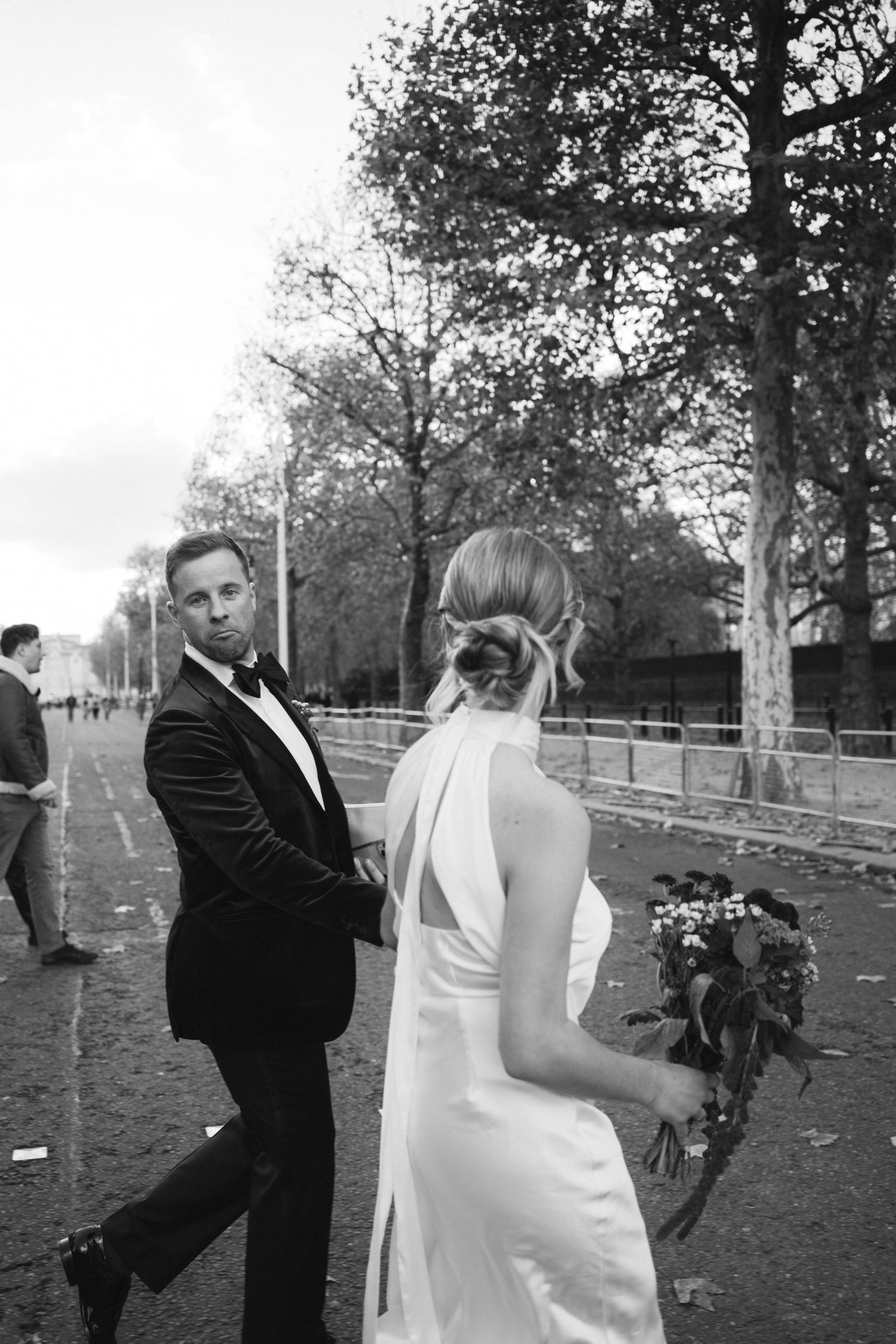 Surrey & Hampshire based photographer Megan Elizabeth, creates timeless wedding photographs inspired by nostalgia, quiet moments, 35mm film