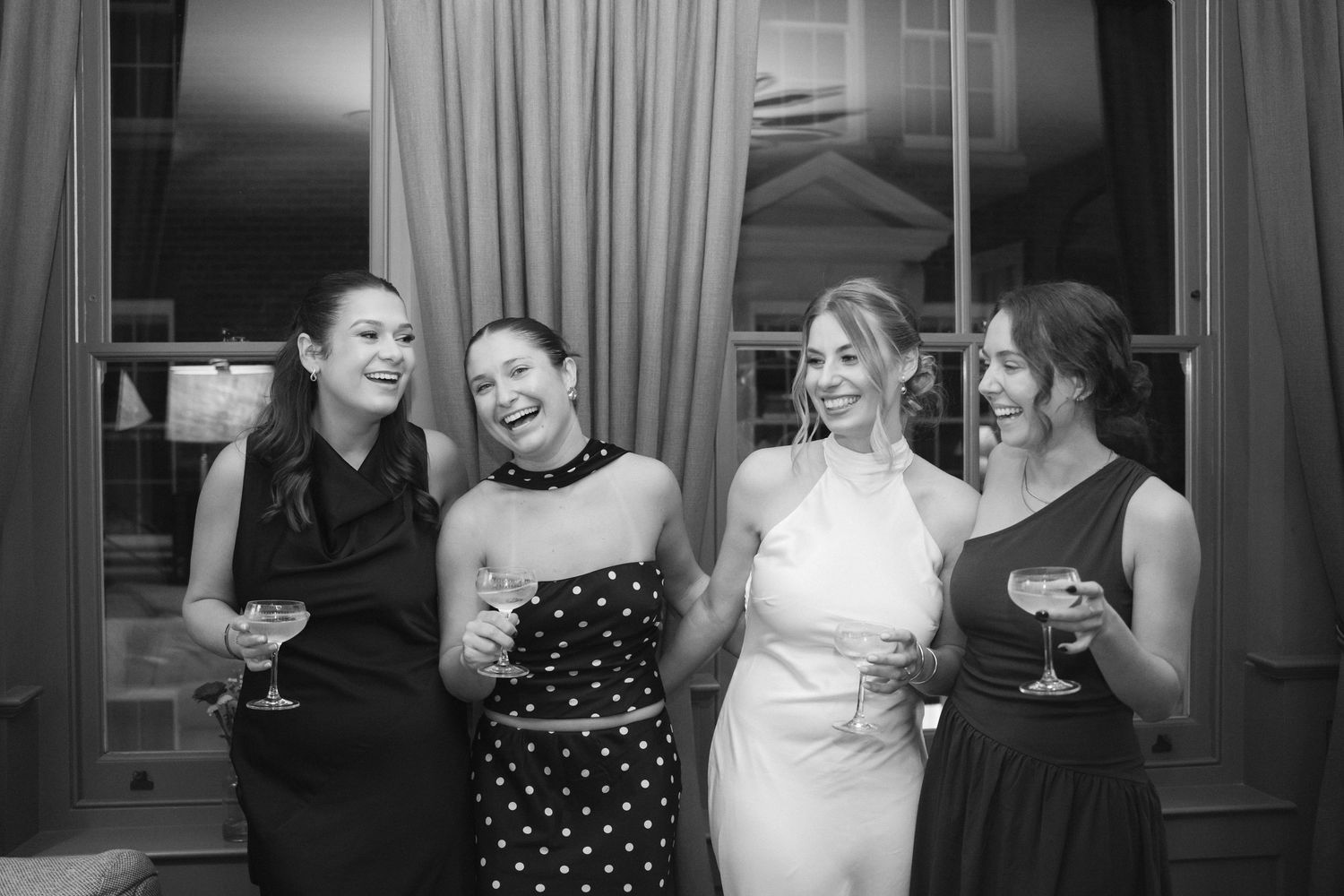Surrey & Hampshire based photographer Megan Elizabeth, creates timeless wedding photographs inspired by nostalgia, quiet moments and genuine