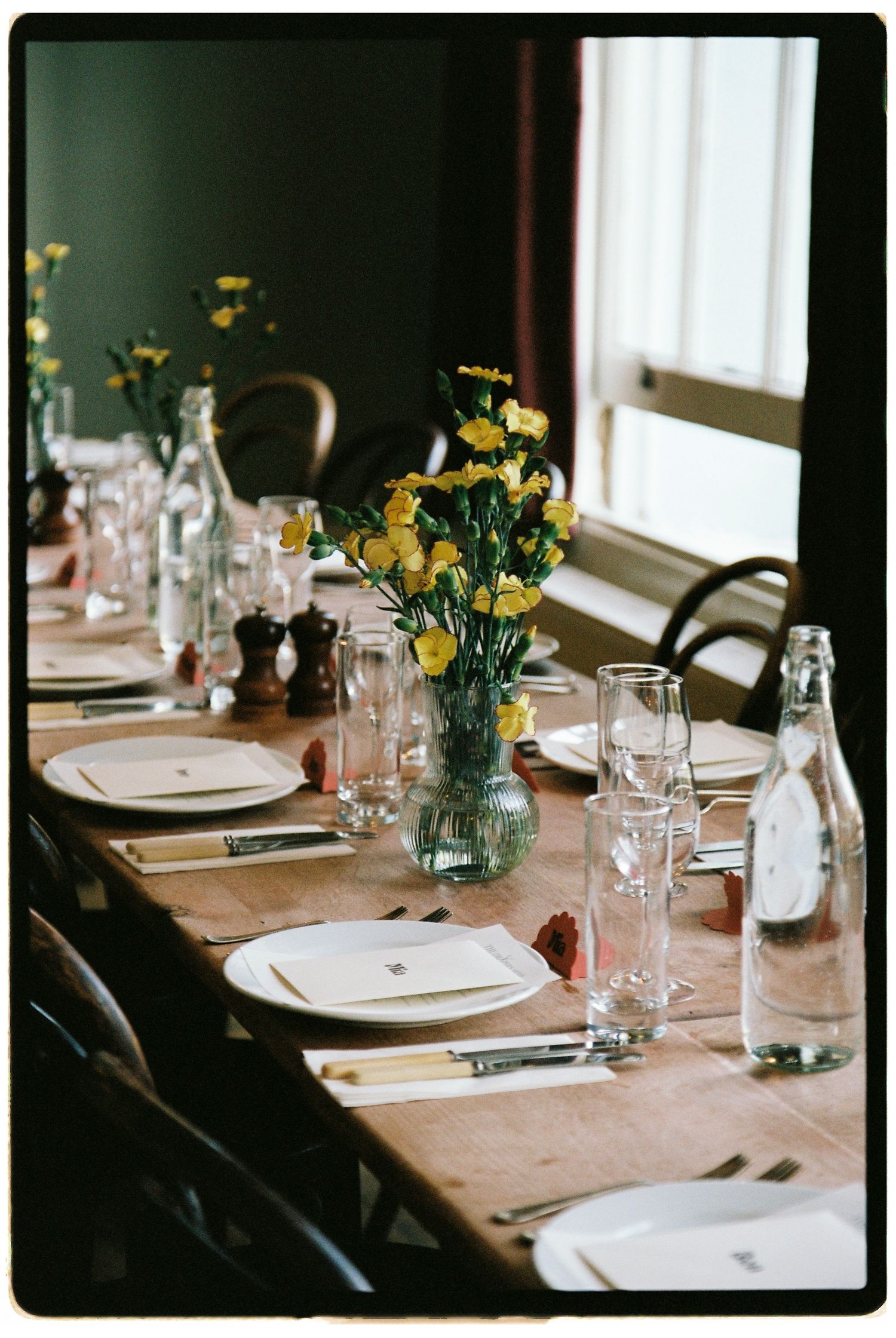 Surrey & Hampshire based photographer Megan Elizabeth, creates timeless wedding photographs inspired by nostalgia, quiet moments and genuine