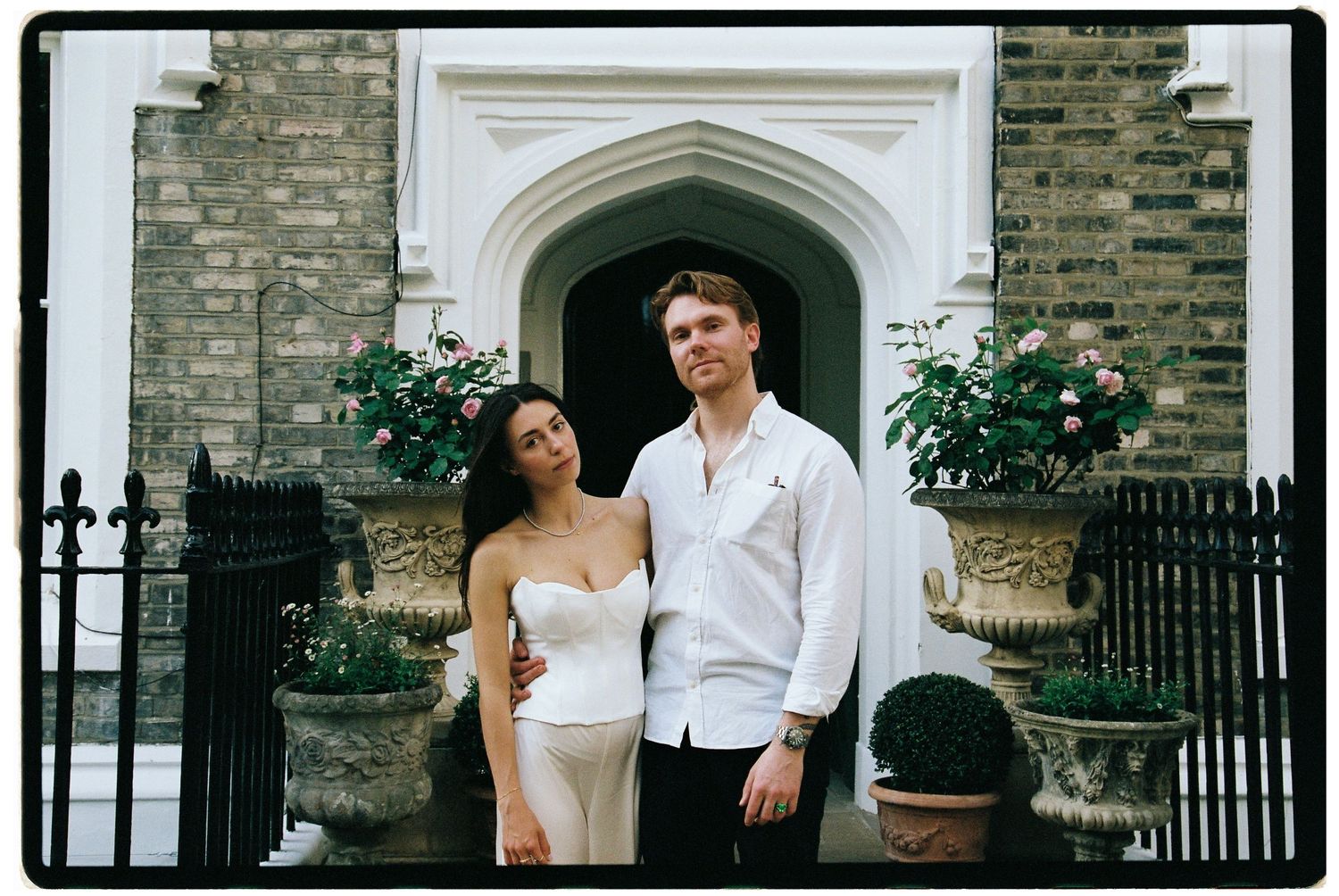 Surrey & Hampshire based photographer Megan Elizabeth, creates timeless wedding photographs inspired by nostalgia, quiet moments and genuine
