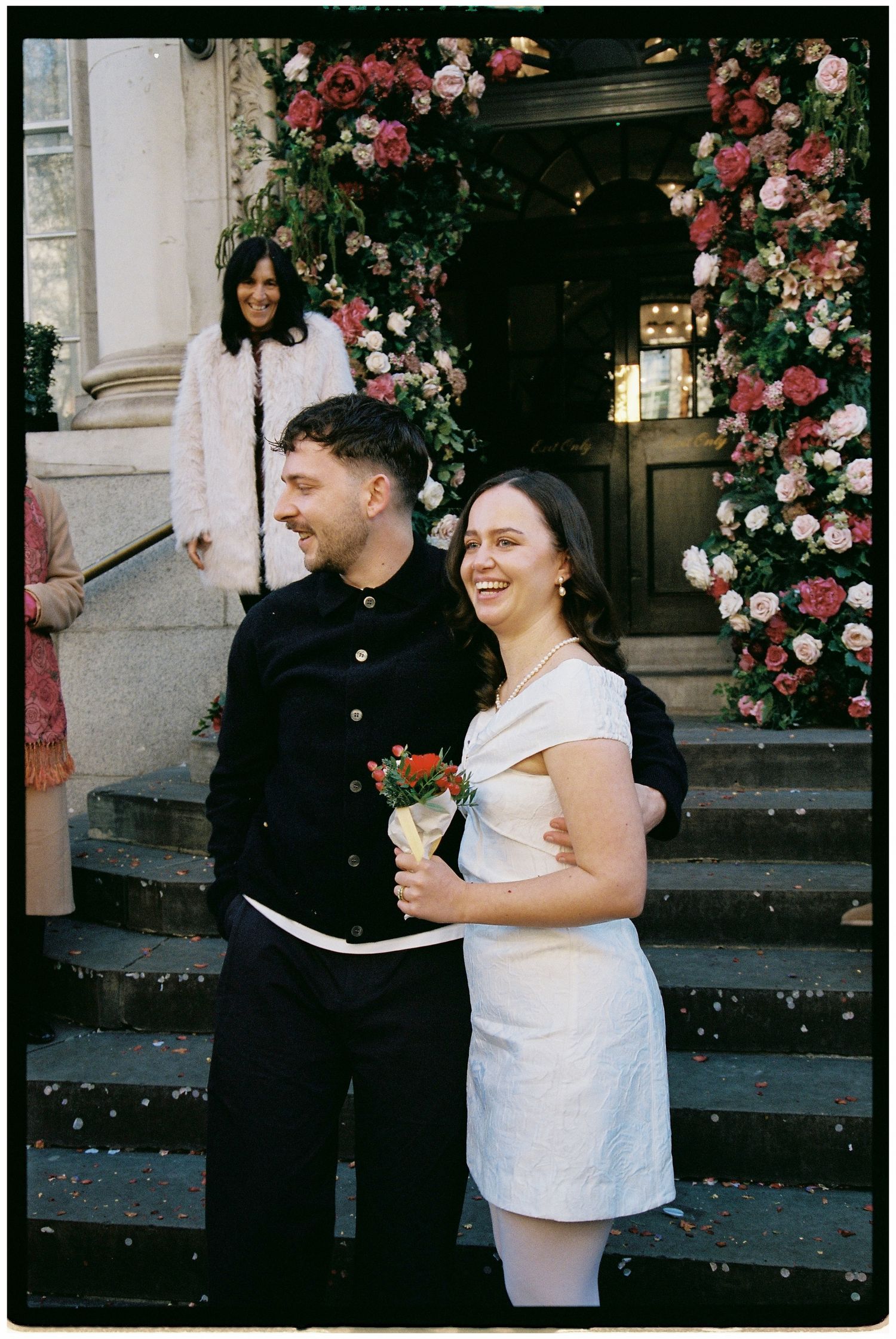 Surrey & Hampshire based photographer Megan Elizabeth, creates timeless wedding photographs inspired by nostalgia, quiet moments and genuine