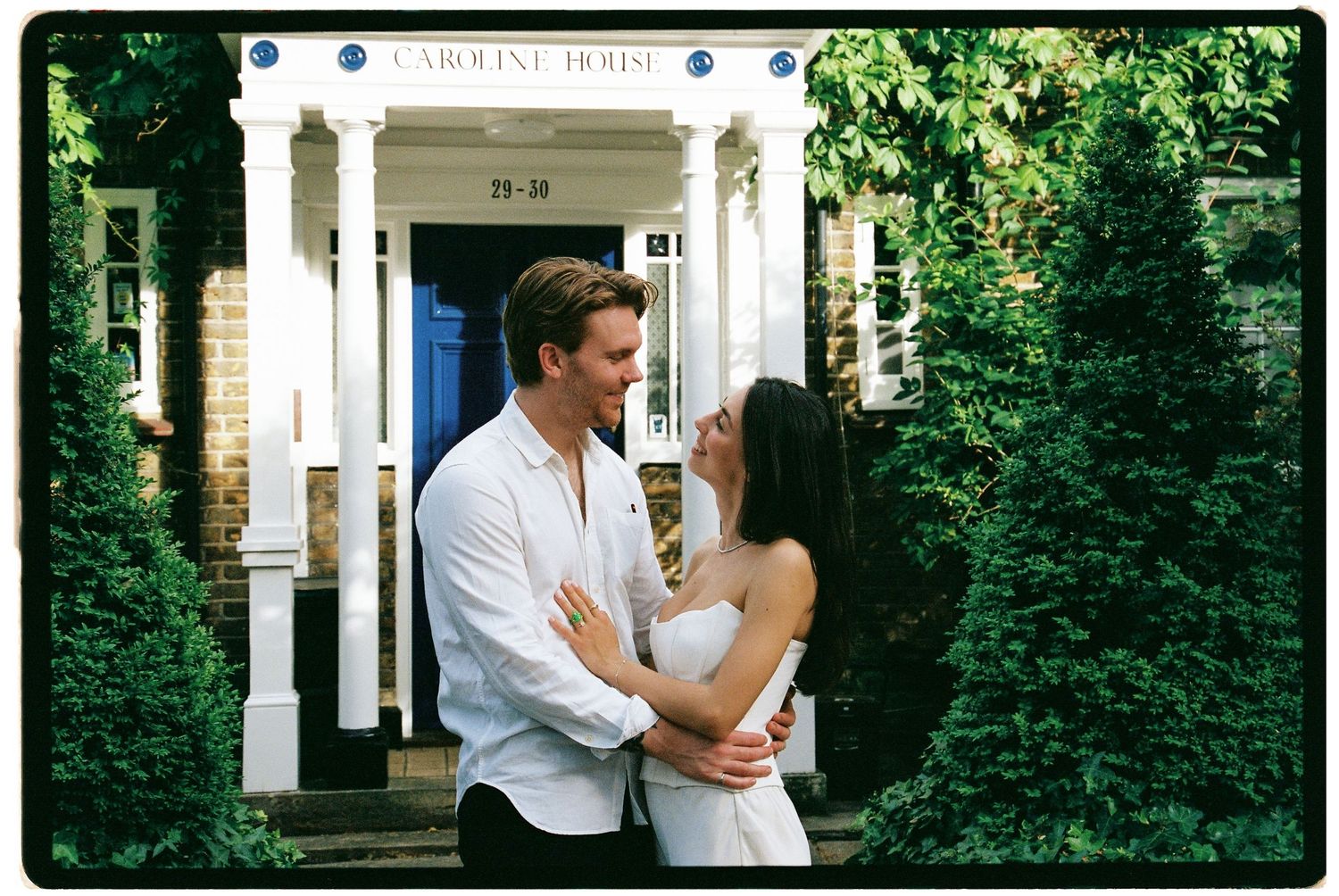 Surrey & Hampshire based photographer Megan Elizabeth, creates timeless wedding photographs inspired by nostalgia, quiet moments and genuine