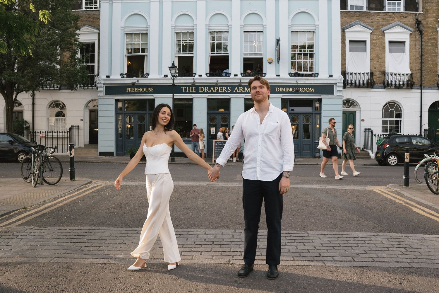 Surrey & Hampshire based photographer Megan Elizabeth, creates timeless wedding photographs inspired by nostalgia, quiet moments and genuine