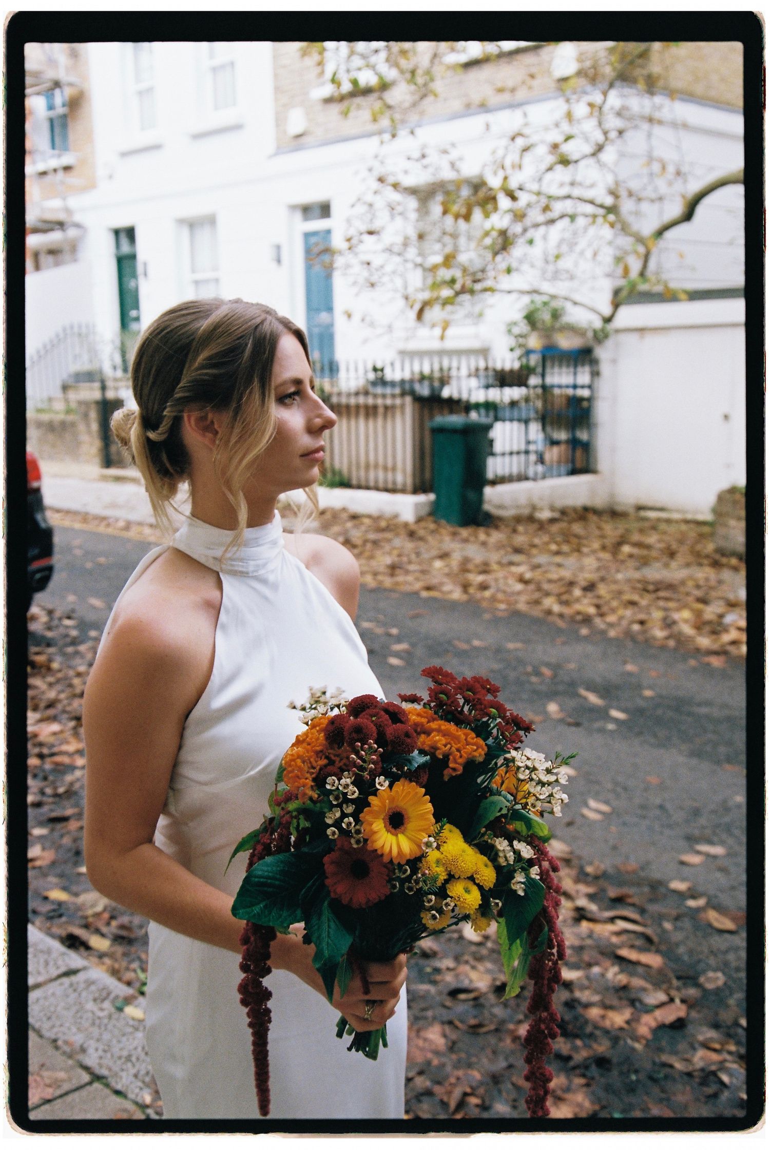 Surrey & Hampshire based photographer Megan Elizabeth, creates timeless wedding photographs inspired by nostalgia, quiet moments, 35mm film