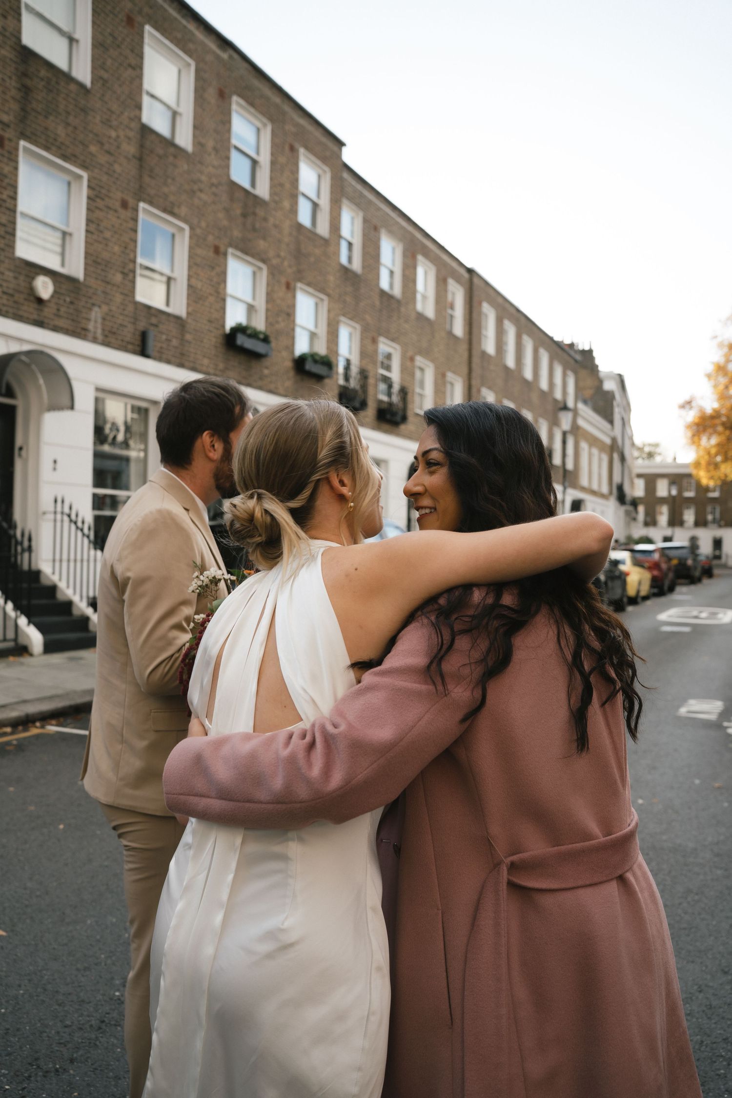Surrey & Hampshire based photographer Megan Elizabeth, creates timeless wedding photographs inspired by nostalgia, quiet moments and genuine
