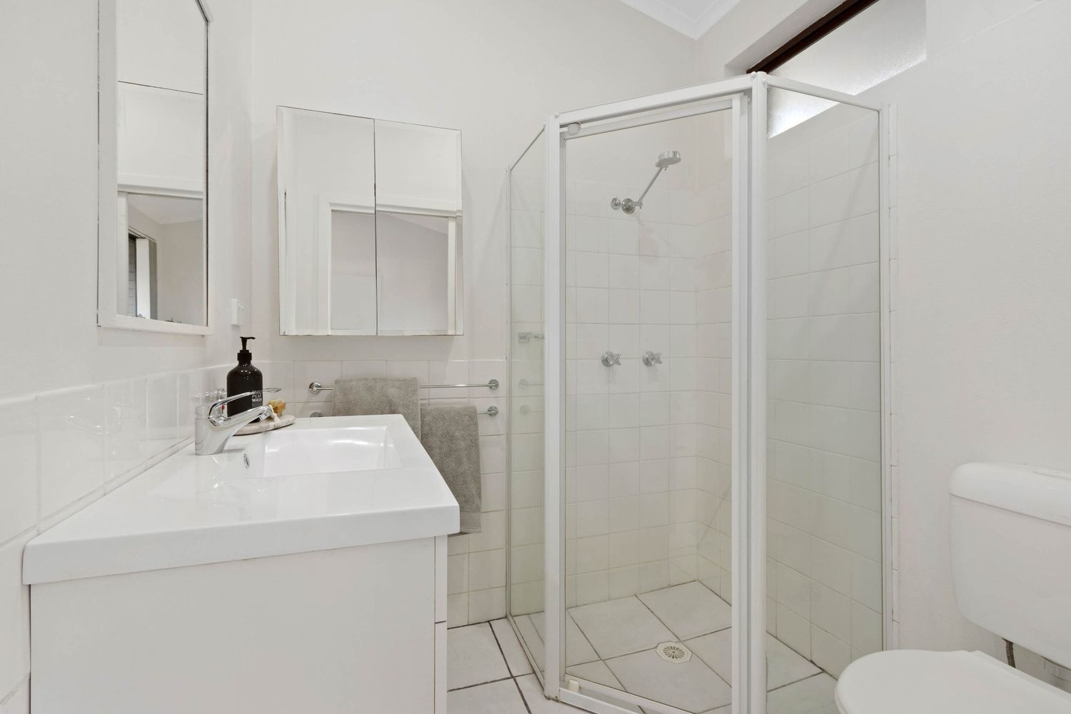 Real estate photography of a Sydney bathroom
