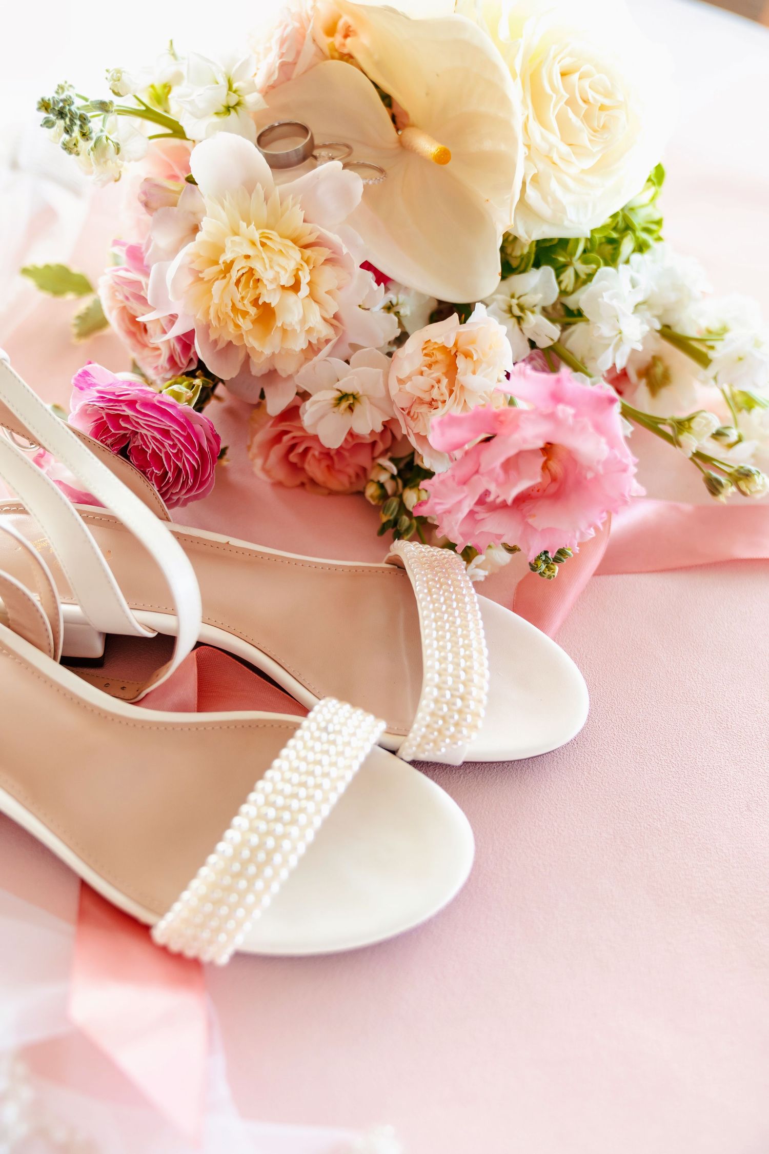 Detail photos from the Pebble Creek Golf Course, Cincinnati OH. wedding photographer