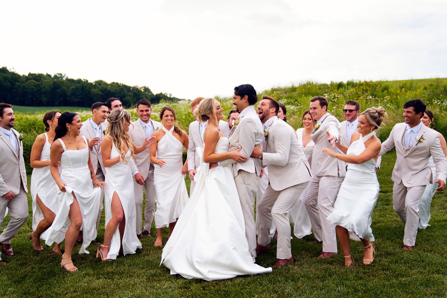 Bridal Party group portraits at a beautiful Yellow Springs wedding venue in Kentucky. Cincinnati Wedding photographer