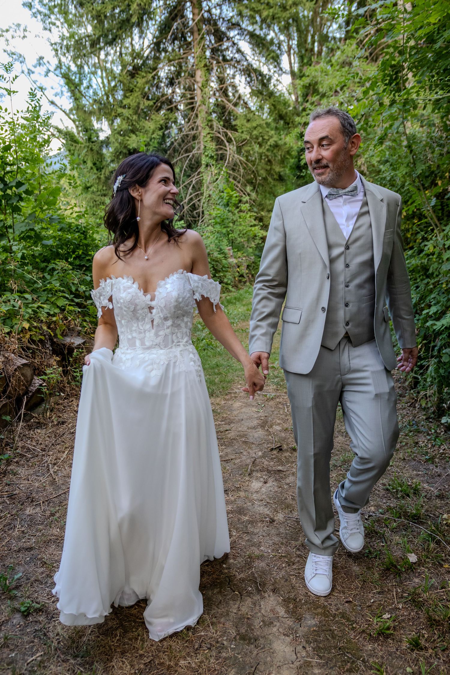 mariage, valence, photographe de mariage, 26,07,84, drôme, ardèche, vaucluse, robe de mariée, église, cérémonie laique, couple, amour, union