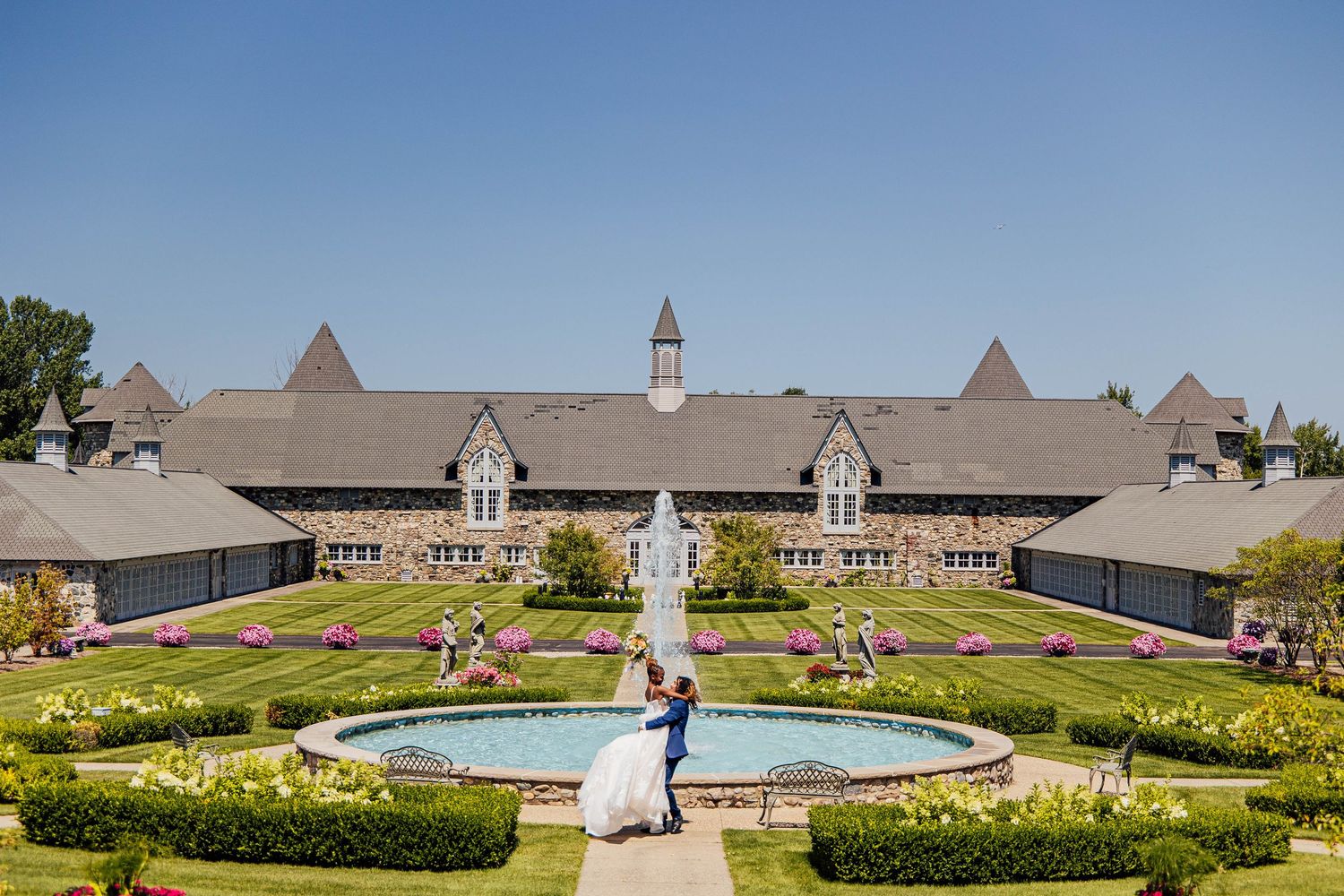 Castle-Farms-Weding-Photos-Michigan-Wedding-Photographer