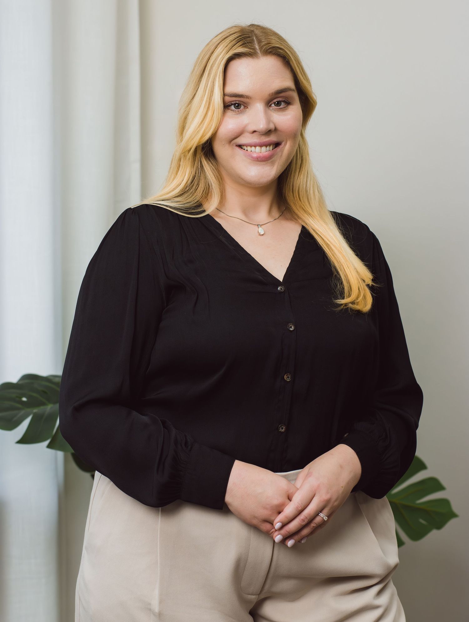 Professional headshot photography in Bartlesville Oklahoma for business owners and modern brands.