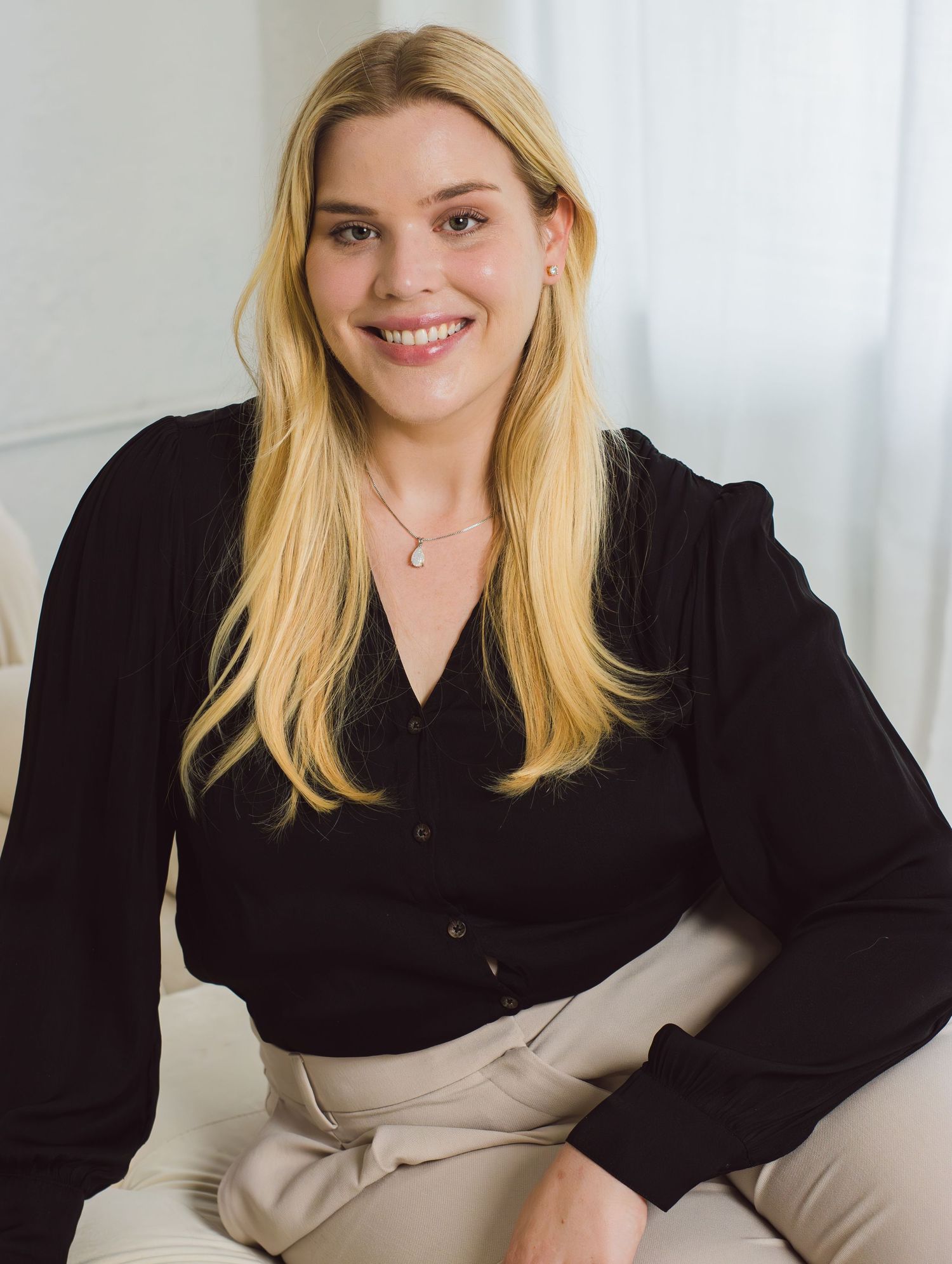 Professional headshot photography in Bartlesville Oklahoma for business owners and modern brands.