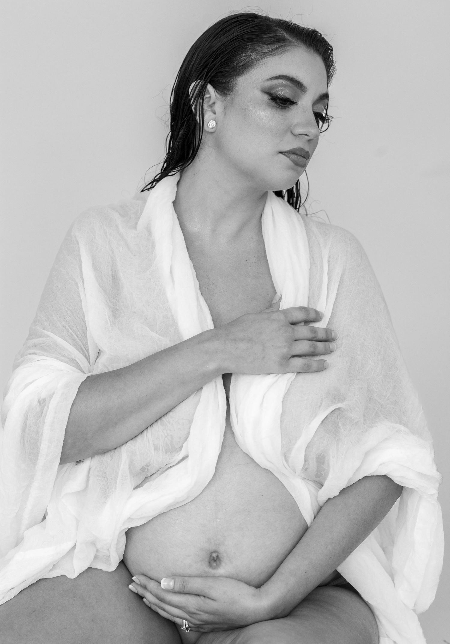 Maternity photography in Bartlesville Oklahoma featuring soft, refined portraits by Imagery by LaShawn Renee.
