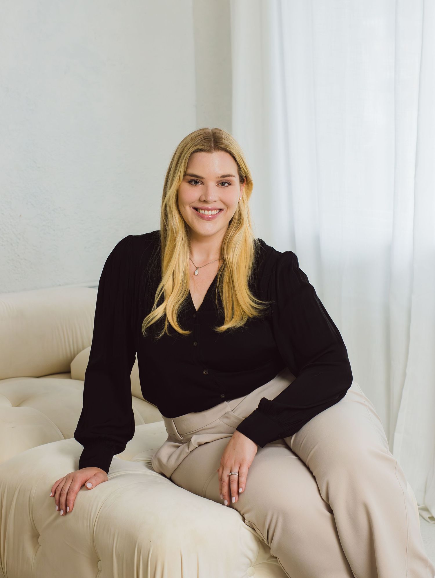 Professional headshot photography in Bartlesville Oklahoma for business owners and modern brands.v