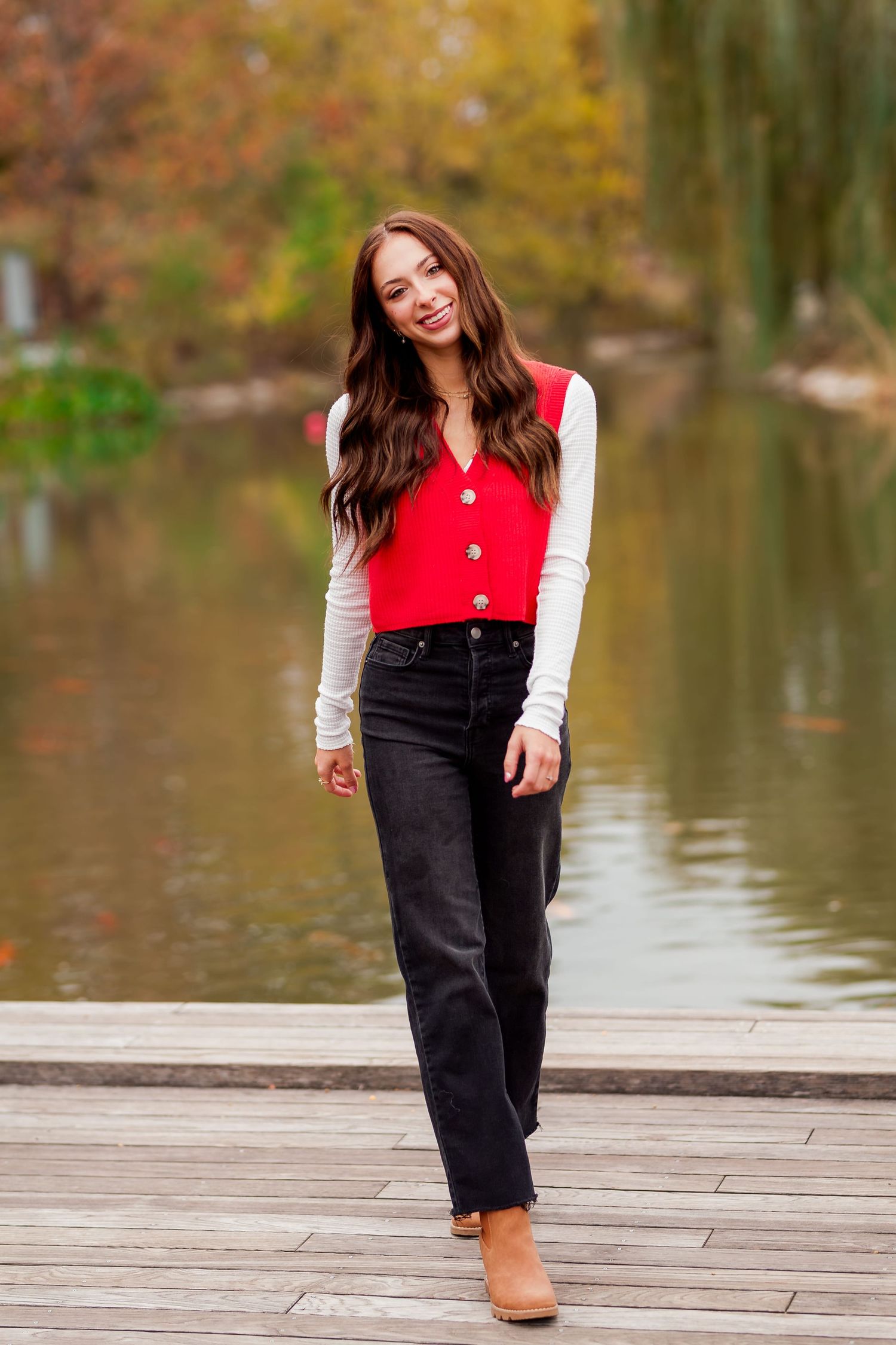Editorial senior photography session serving Bartlesville, Owasso, and Broken Arrow Oklahoma focused on personality-filled imagery.