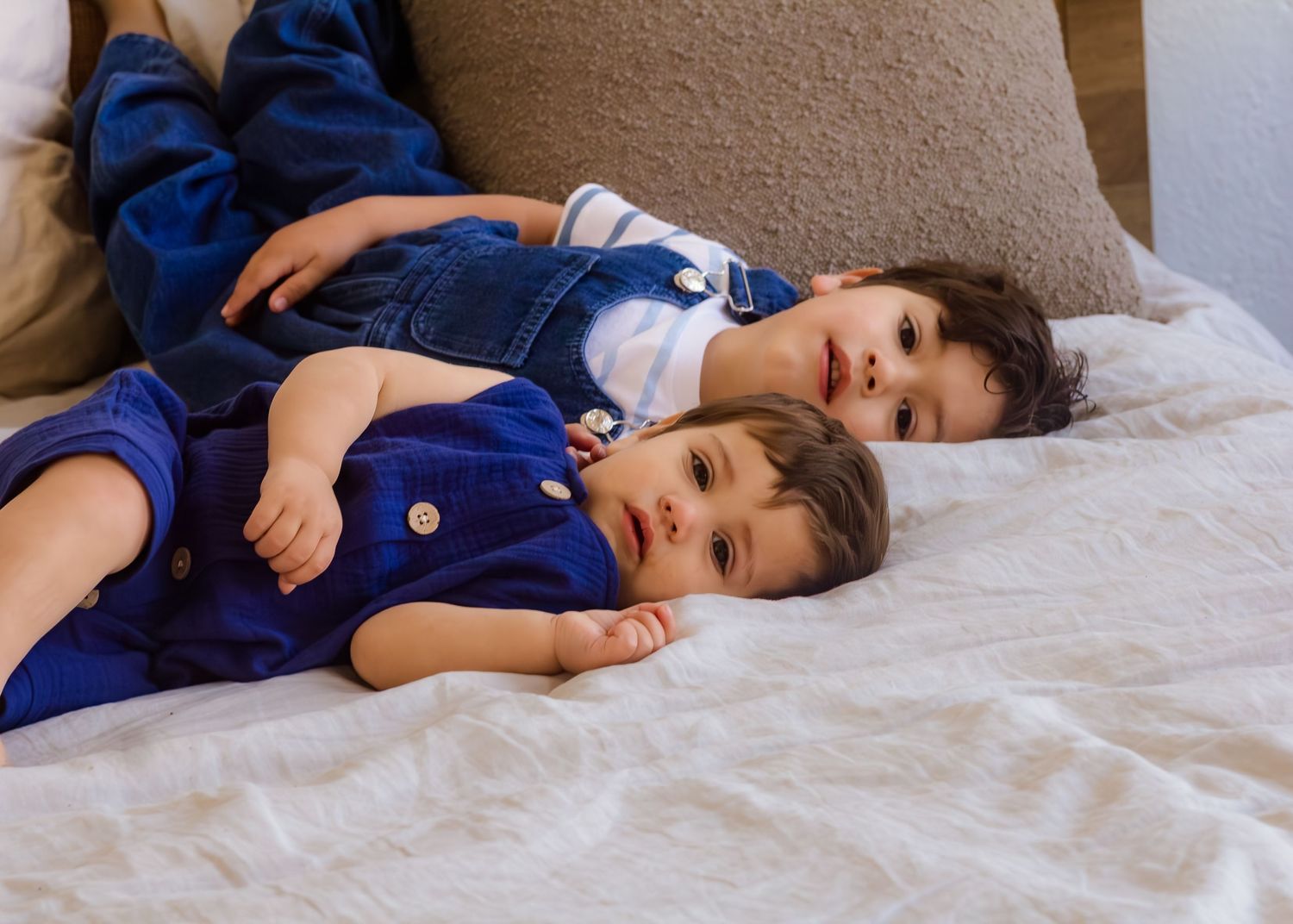 Family photography in Bartlesville Oklahoma featuring natural light and refined portrait styling.